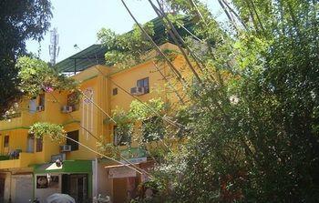 Colva Tavern Exterior photo