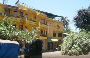 Colva Tavern Exterior photo
